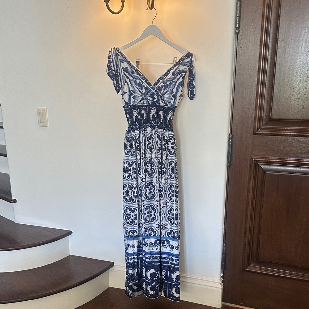 Dolce Gabbana elegant dress. Perfect for a trip to Italy